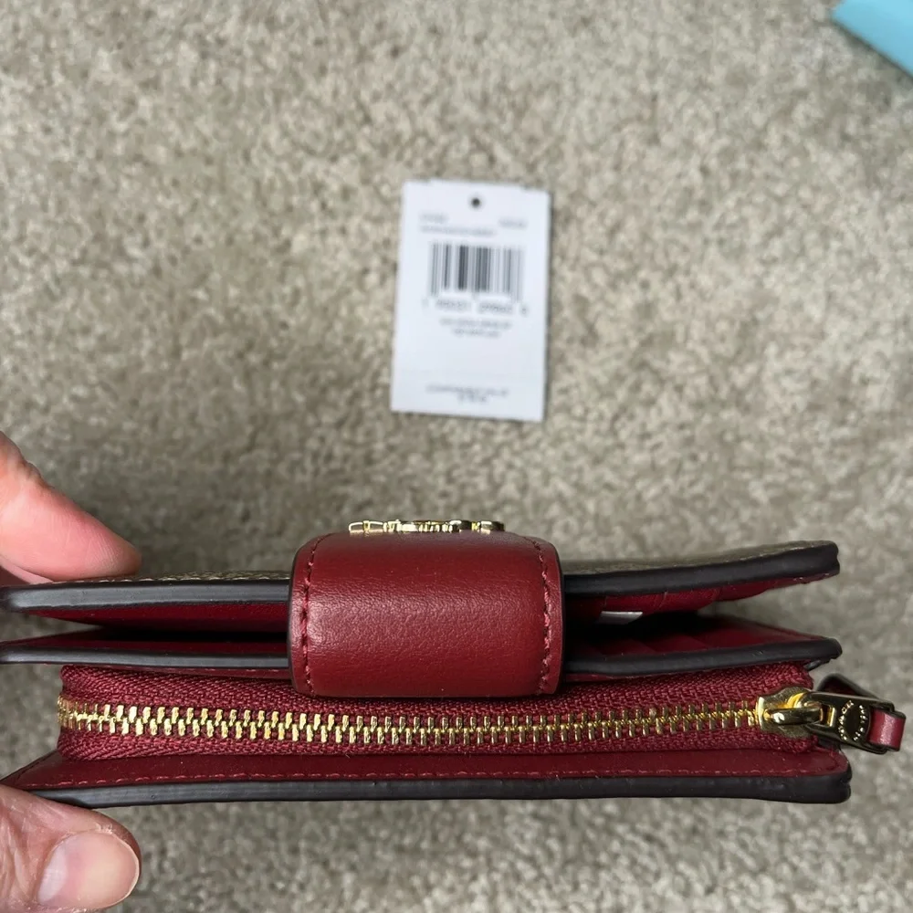 NWT Coach Cherry Red and Brown Signature medium corner zip Wallet - Picture 8 of 11